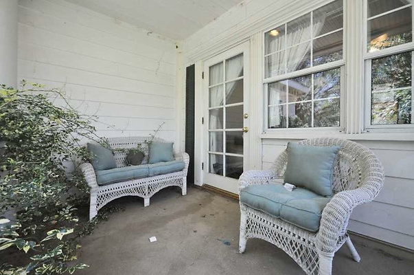 2618 porch 2