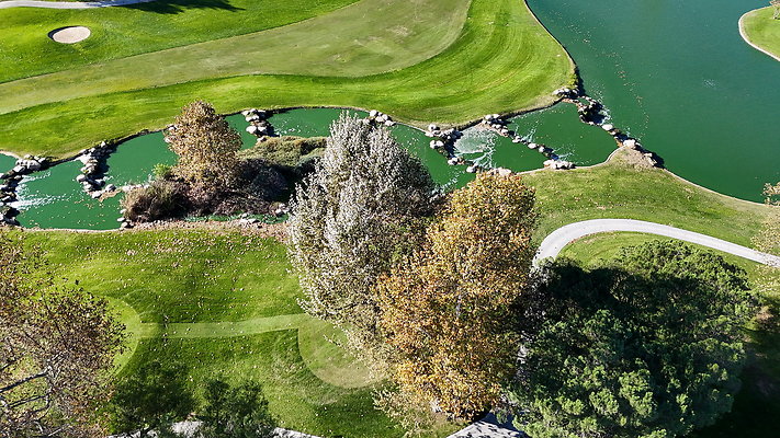 DJI 20251201101447 0004 D - 0.9.142